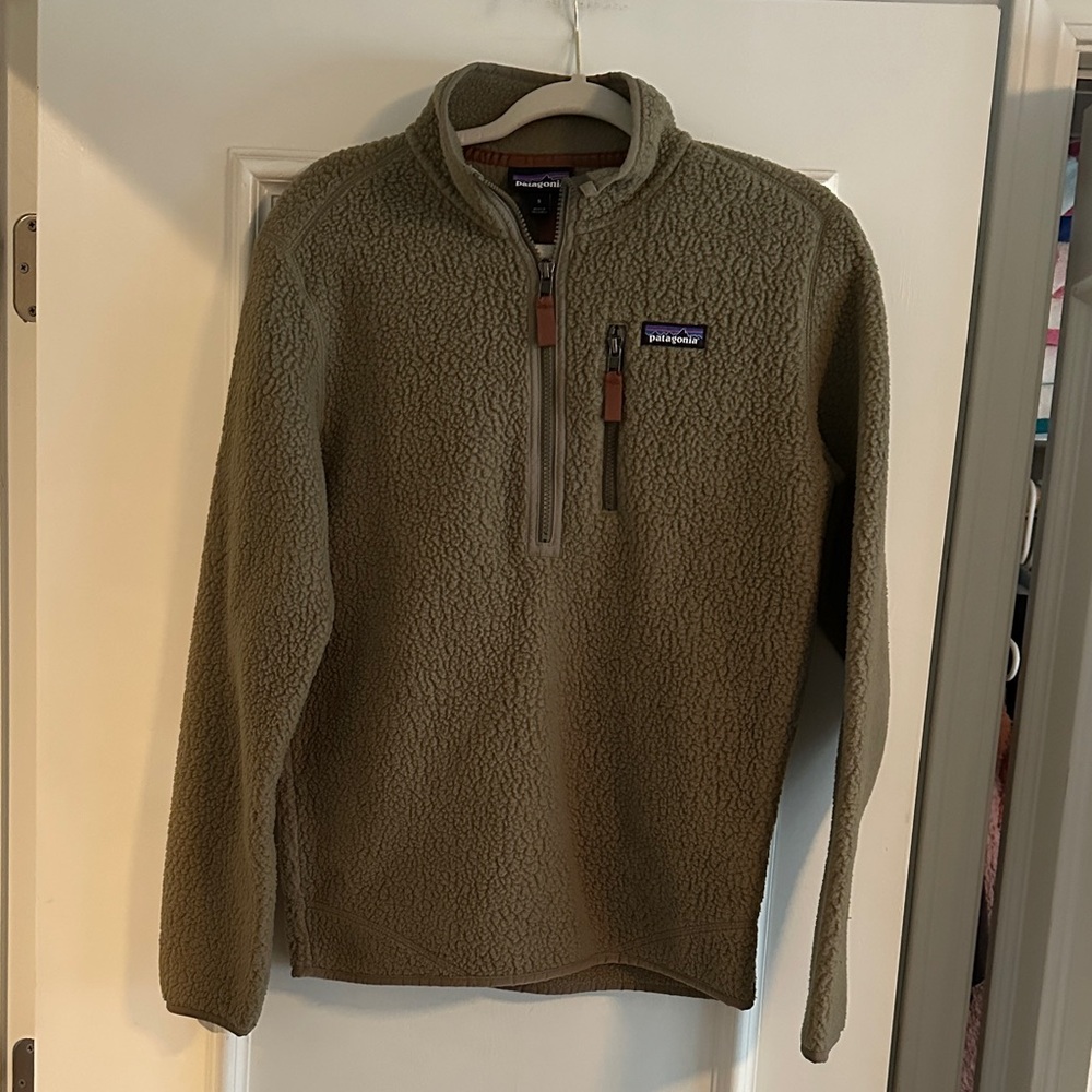 Patagonia Sage Green Fleece Quarter-Zip